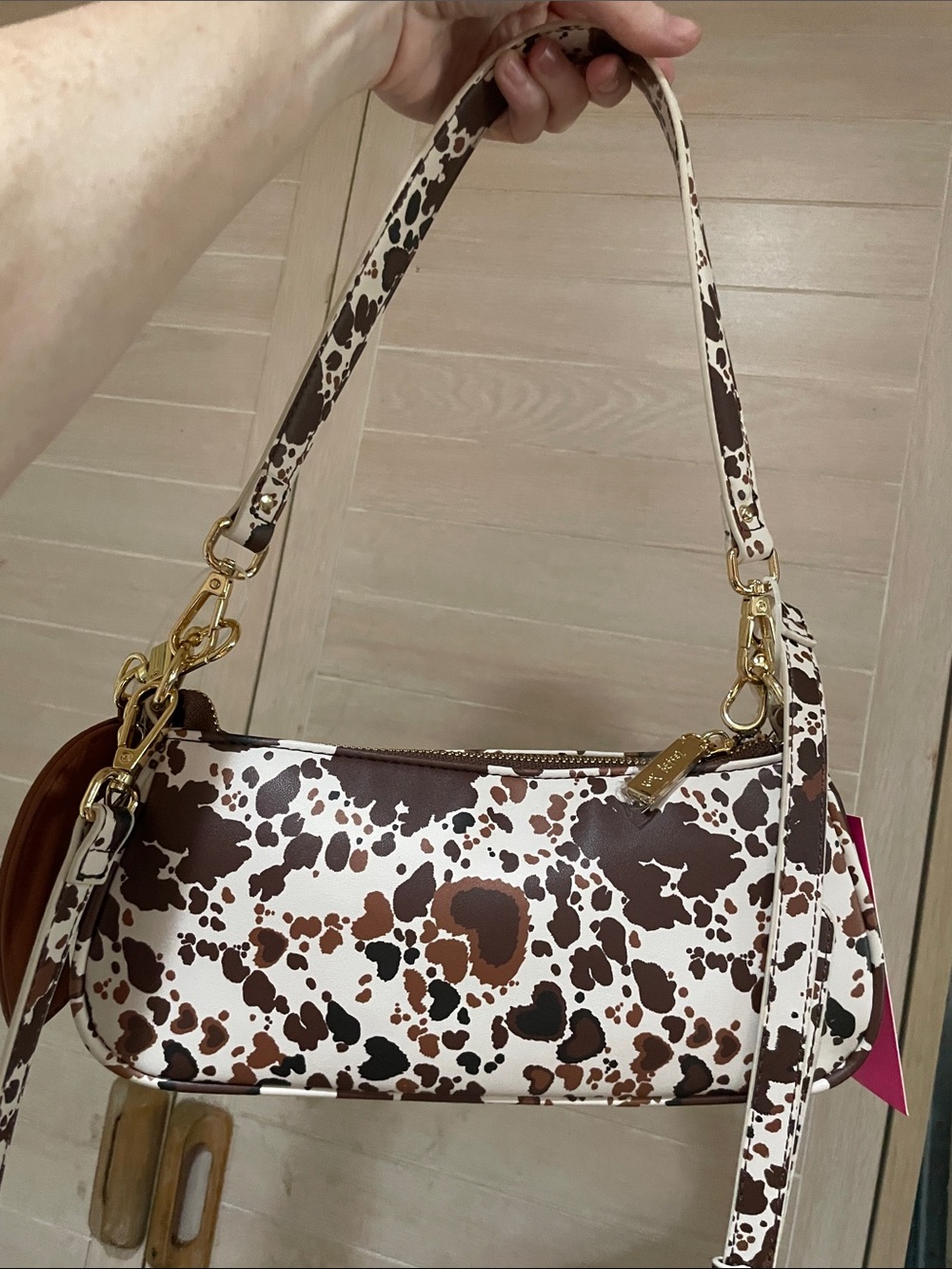 Betsey Johnson Cowgirl Bag (with crossbody strap snd horse shoe bag charm) - Picture 4 of 7